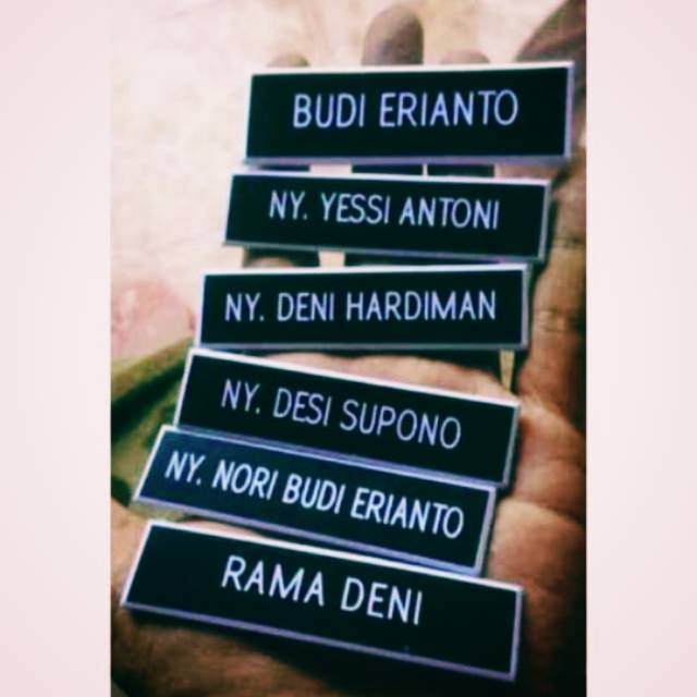 

Name tag, sekolah atau buat kantoran