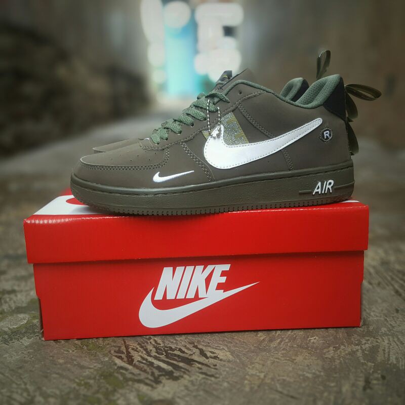 Nike air force 1 07 lv8 green army | Shopee Indonesia