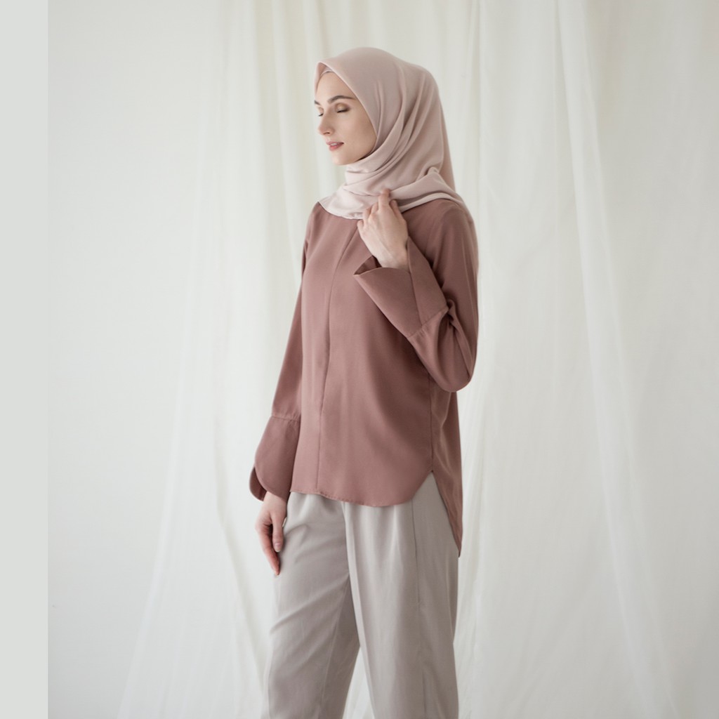 Redbud Ayara by Aska Label - Atasan basic polos warna dusty coklat pink