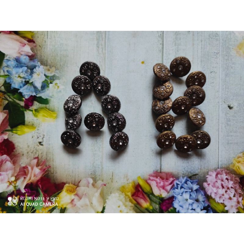 Kancing hias plastik bronze metalic 18mm per lusin