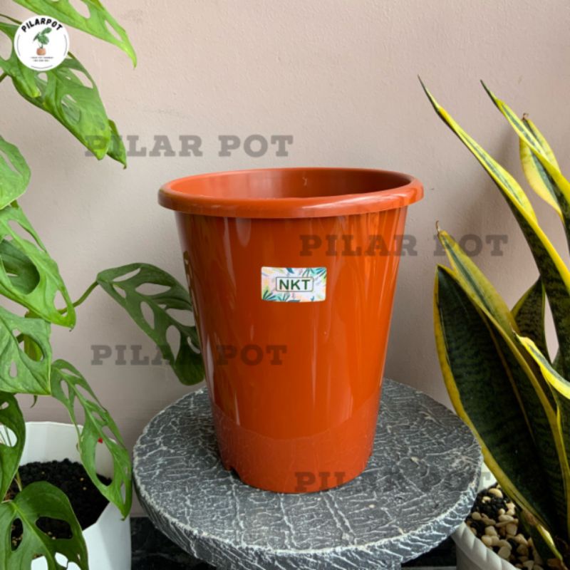 pot bunga tanaman tinggi nkt tower merah bata 21cm - NKT TOWER 21