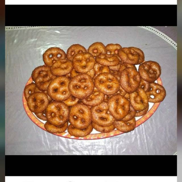 

Kue kering tapak macan
