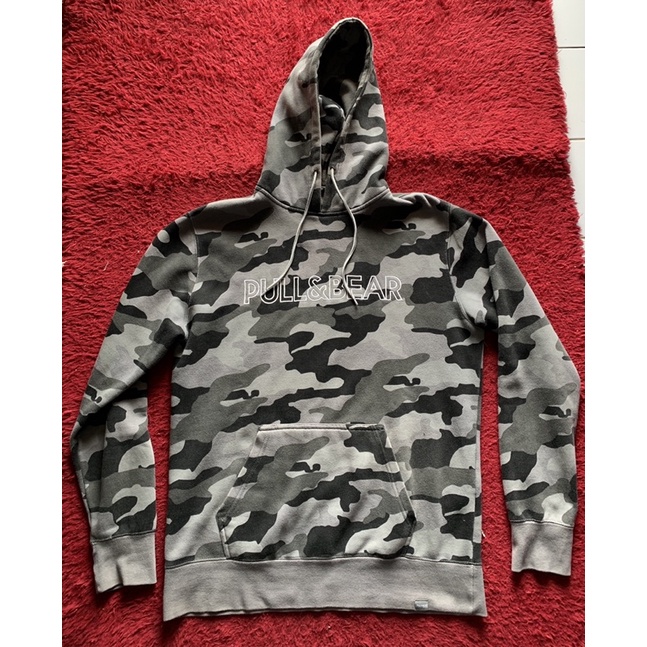 pull and bear grey camo L (Euro)