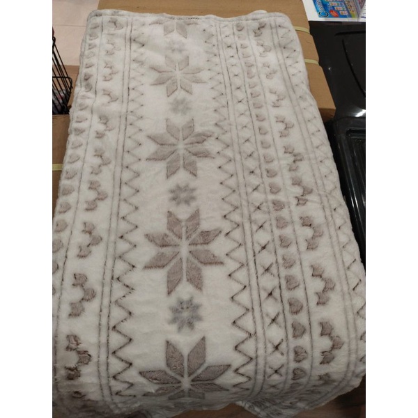 selimut pantone murah