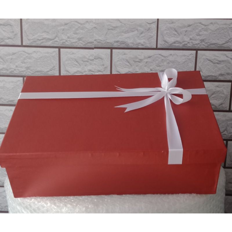 

kotak kado untuk sepatu(32x22x11cm)Hardbox