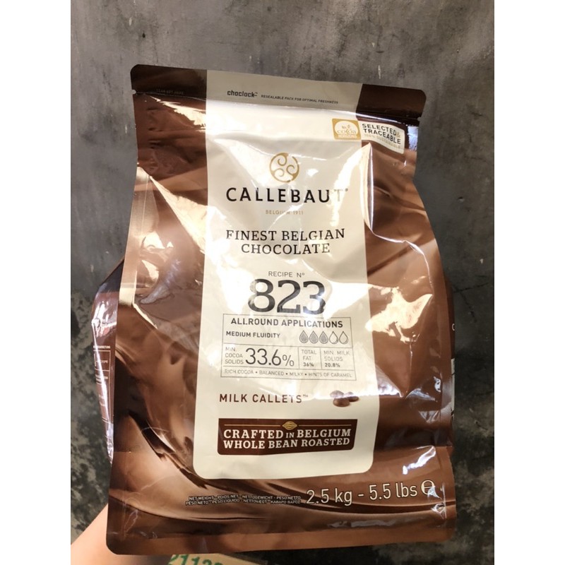 2,5 KG Callebaut 33% / 2,5 KG Milk Chocolate Couverture 823 / Callebaut Milk Chocolate Couverture