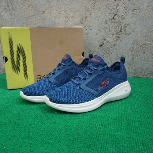 Skechers Go Run Fast Invigorate