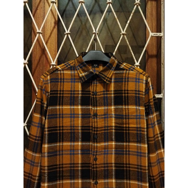 kemeja soft flannel uniqlo second original M slim kemeja flanel kasual pria murah terlaris