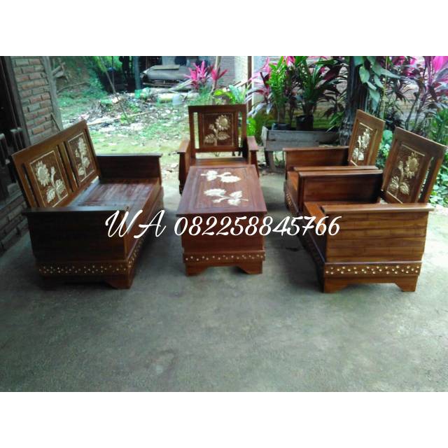 Meja Kursi Tamu 1 Set Dari Kayu Jati Ukir Buatan Jepara, Kursi Tamu Model 2111+1 Meja