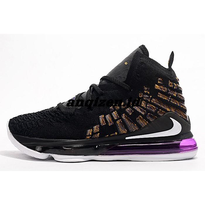 black and gold lebron 17