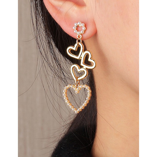 LRC Anting Tusuk Fashion Love Love Pearl Hollow Alloy P84168