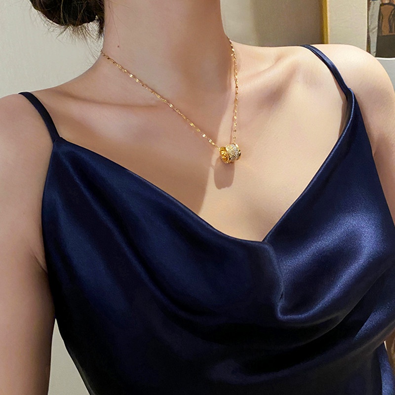 Kalung Titanium Anti Karat Wanita Angka Romawi Emas 18k Berlian Perhiasan