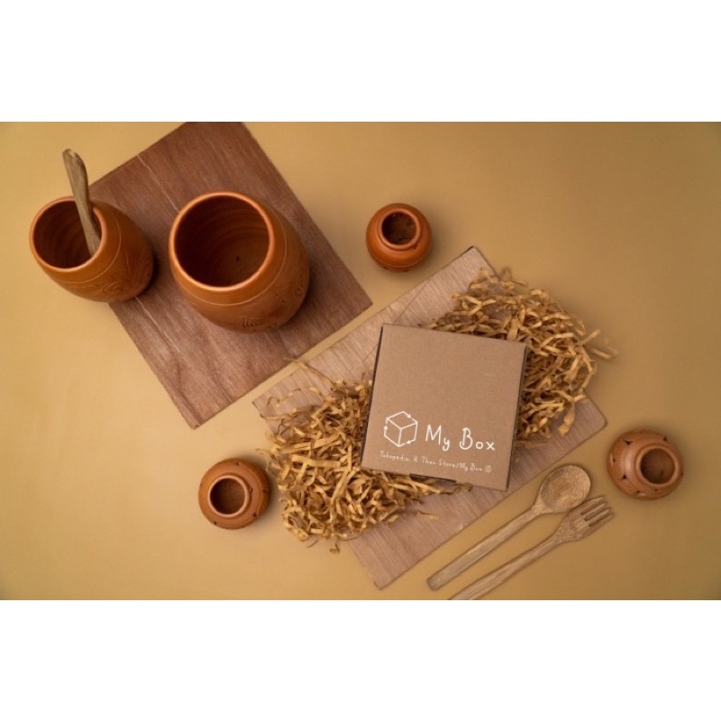 

Dus 9x7x3 cm / 9 x 7 x 3 cm/ bahan E Flute/B Flute / Kertas Karton Box Packaging Online Shop