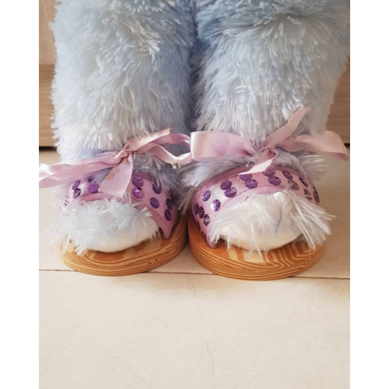 sepatu build a bear