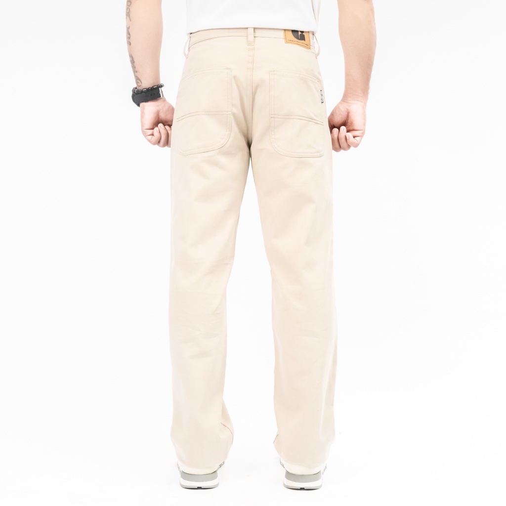 Gizmo Celana Chino Reguler Forthright Cream Loose Pants