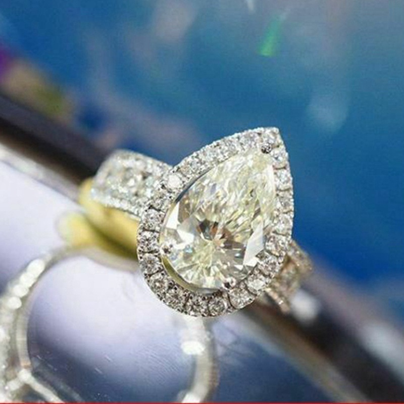 Luxury Fashion Pear Shaped Diamond Ring Wedding Ring