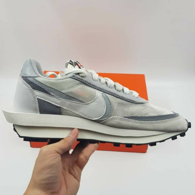 NIKE LD WAFFLE SACAI SUMMIT WHITE
