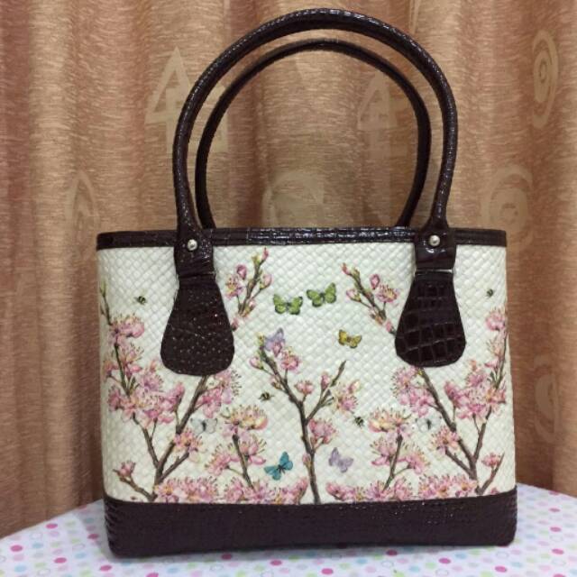 Tas Pandan Decoupage