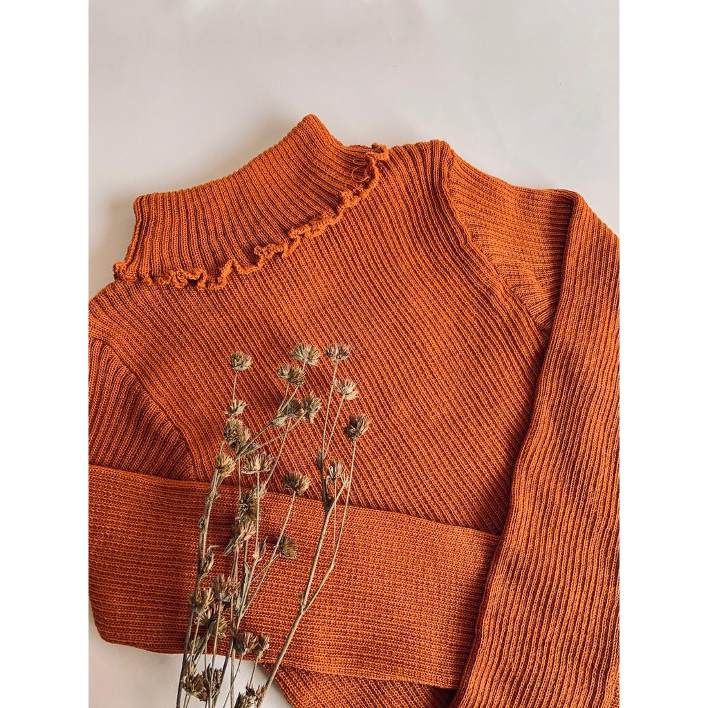 DAISY CURLY CORAL SWEATER