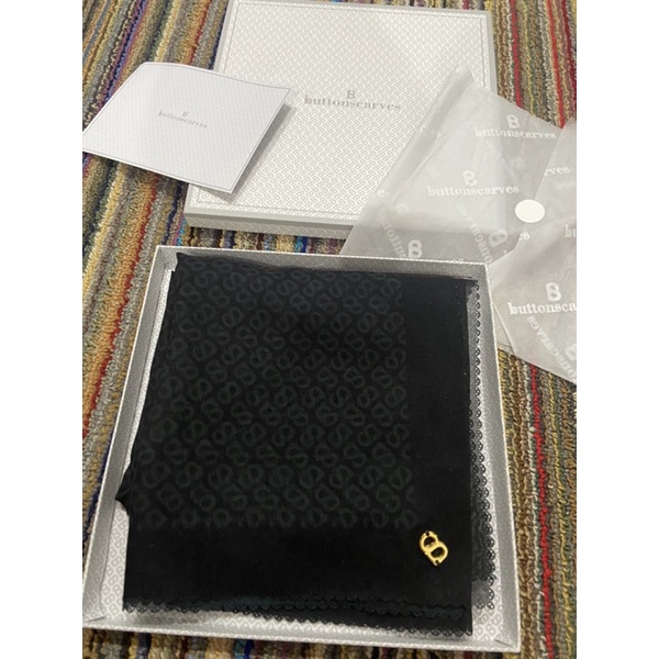 Preloved Buttonscarves Tapis Voal