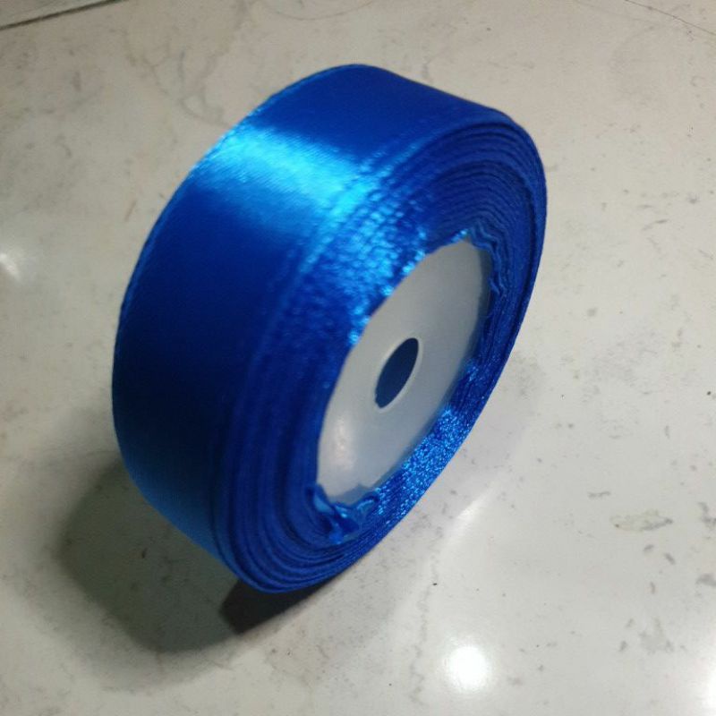 

pita satin biru benhur 3/4' 18mm 20 yard