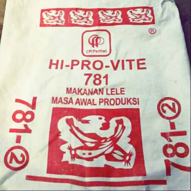 

Pakan lele hi-pro-vite repack 1kg