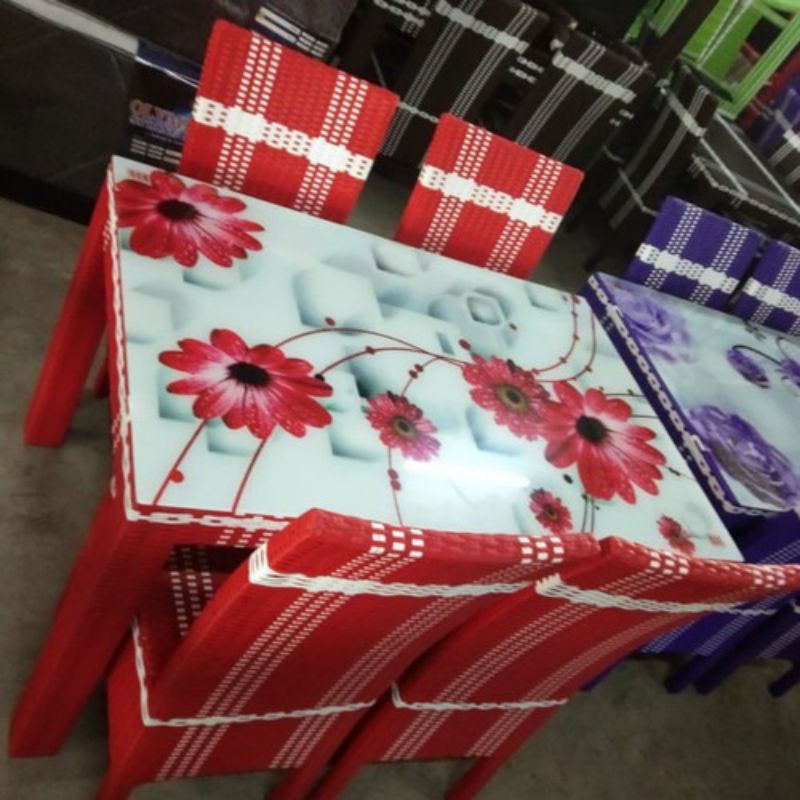 Meja makan rotan kaca motif 4k