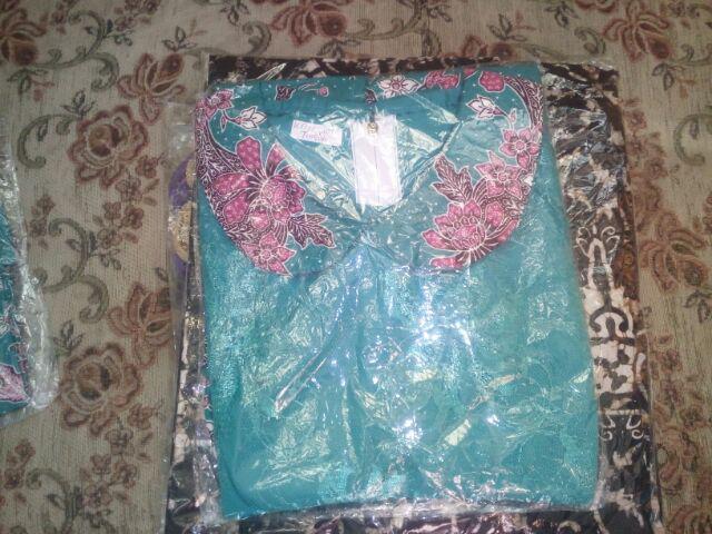 Batik Couple 080 Sarimbit Wanita Brukat Seragam Keluarga Katun Cibulan (harga Terpisah)