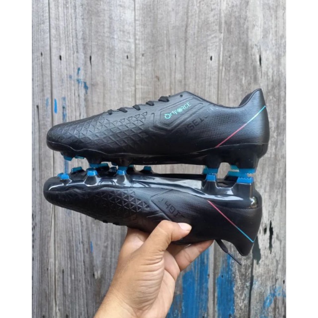 Sepatu Futsal Ortuseight Forte Orochi