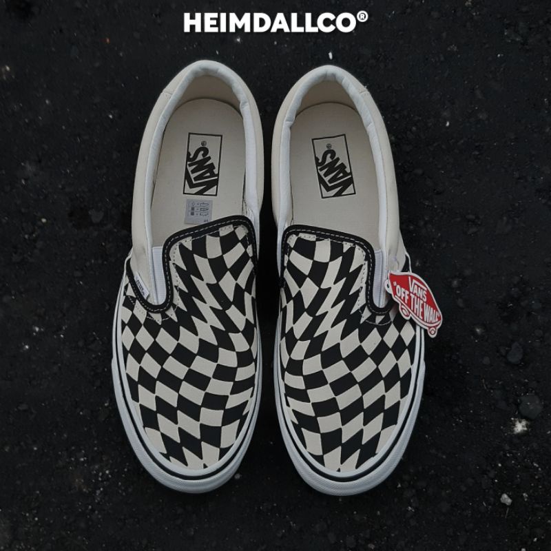 vans twisted checkerboard