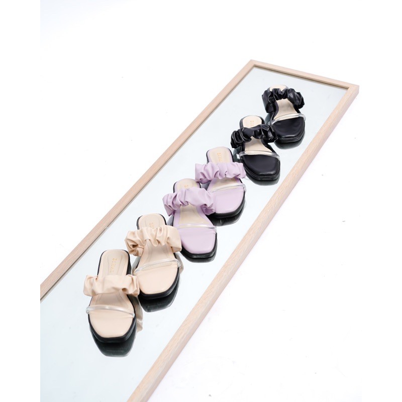 

viriya sandal by eshal