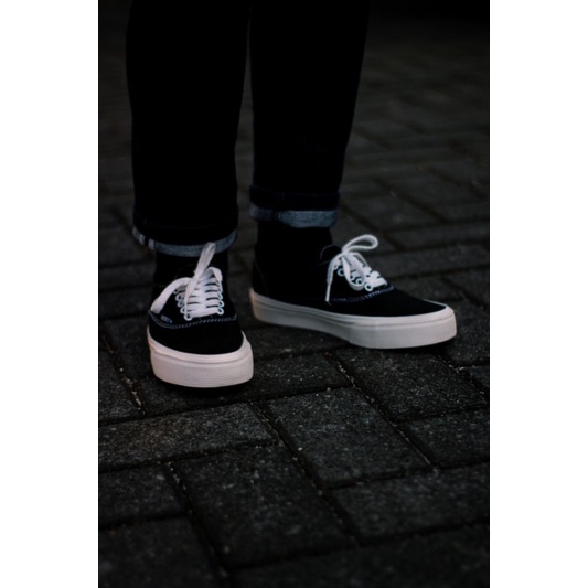 HOOKZ.INC - SEPATU TALI BORN CLASSIC | BW | ORIGINAL 100%