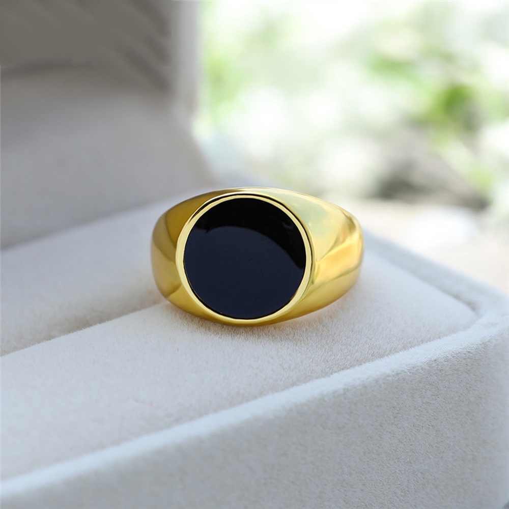 Cincin Bahan Stainless Steel Warna Emas Perak Aksen Batu Permata Kristal Hitam Gaya Punk Untuk Pria