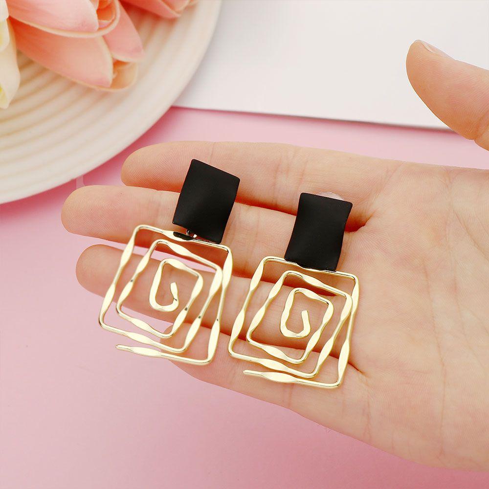 Solighter 1pasang Anting Spiral Geometris Kreatif Pesta Pernikahan Wanita Gadis Alloy Metal Maze