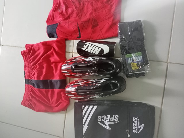 Sepatu Futsal Ortuseihg - T Terbaru Bonus Jersey 1 Set