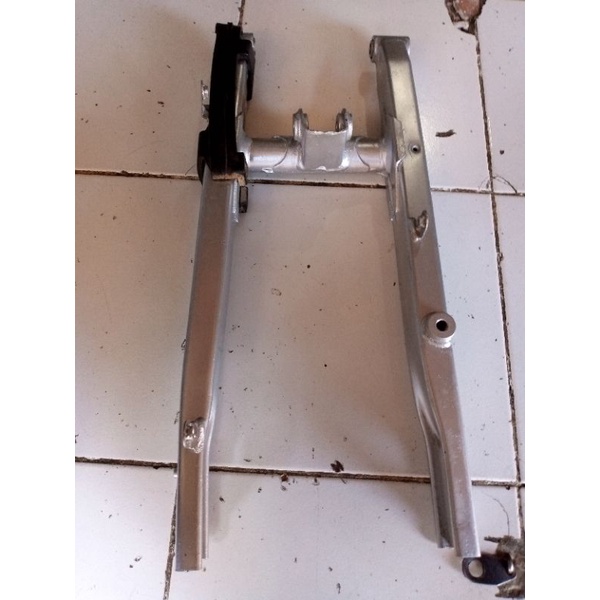 swing arm sasis belakang jupiter mx new 135
