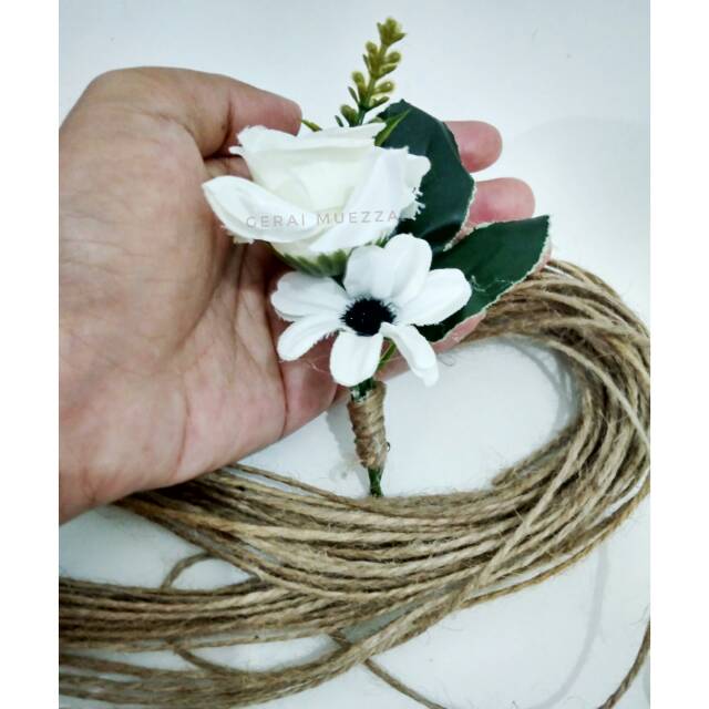 Boutonniere / Korsase Bunga Jas / Korsase panitia Wedding