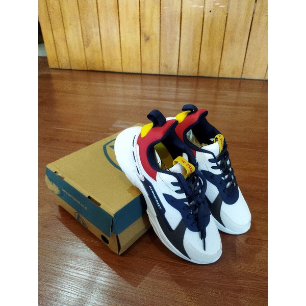 Aerostreet Riku Putih Biru Merah BNIB - Sepatu Sneakers