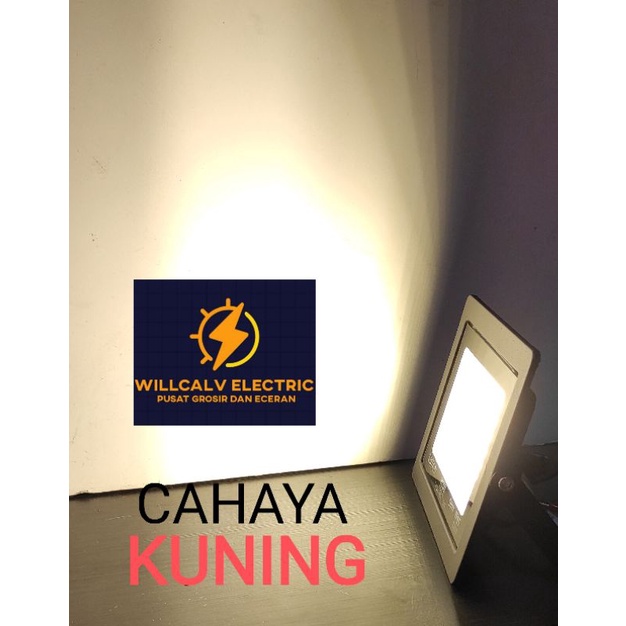 LAMPU SOROT LED 50W EMICO CAHAYA KUNING 3000K