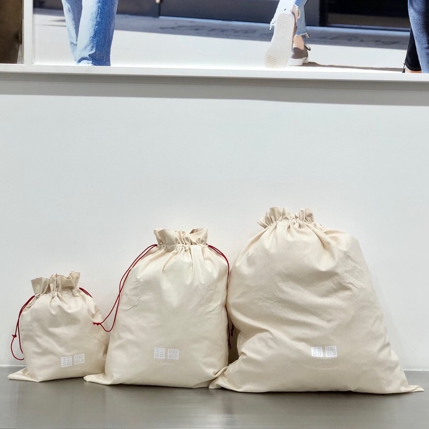 Gift Bag Uniqlo | Jastip Uniqlo