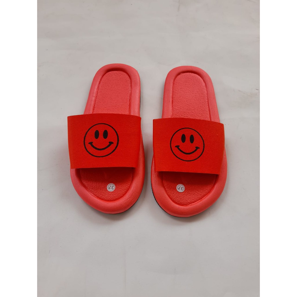 sandal kokop smile