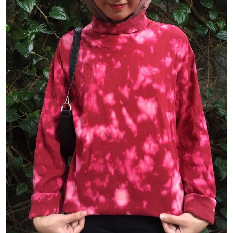 Crewneck Uniqlo Tiedye Red | open paket usaha | 043