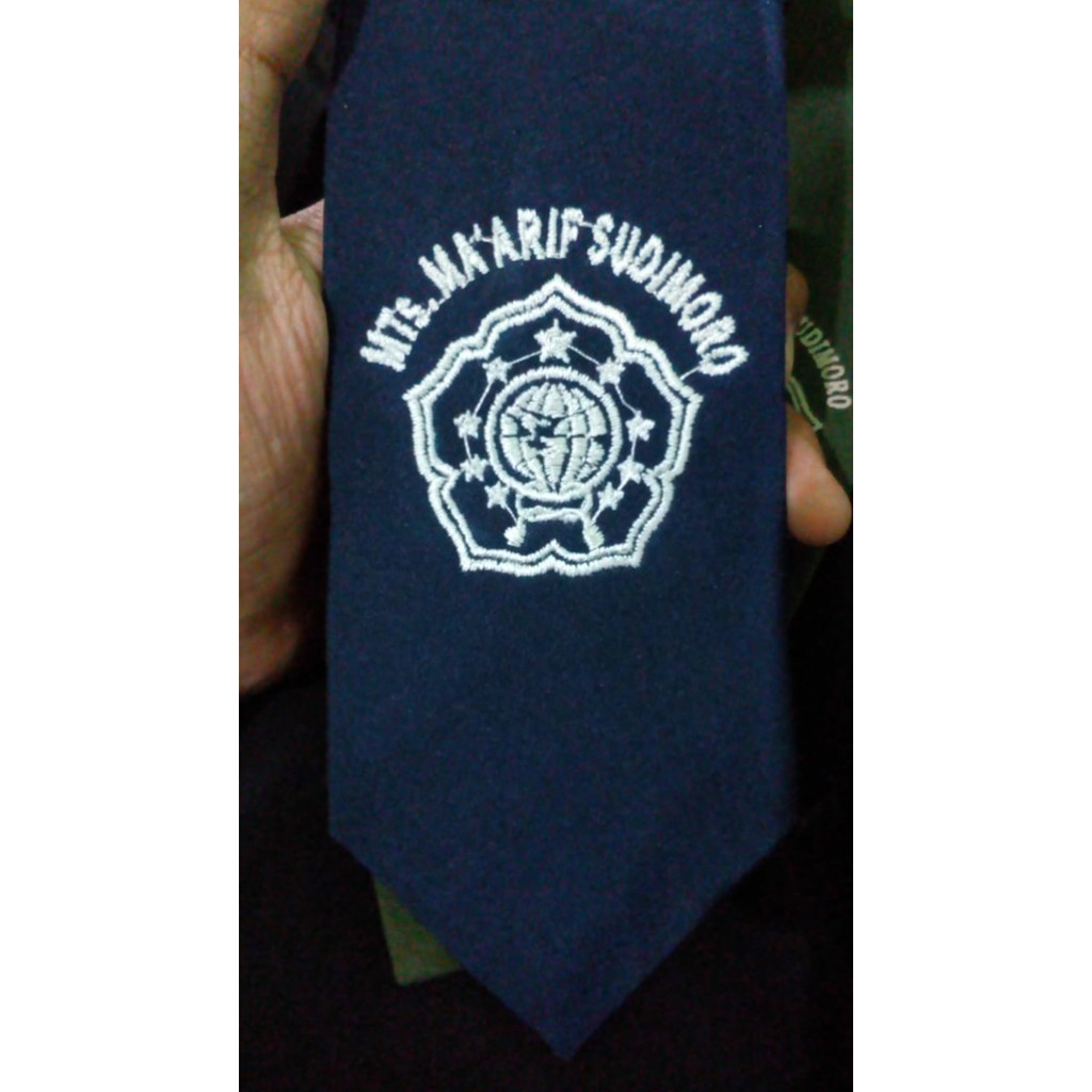 Dasi SMP/MTs bordir murah