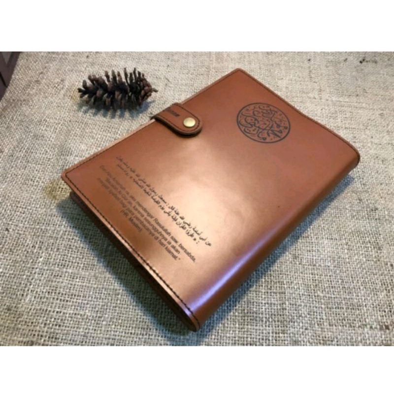 

Cover Buku/binder dan Al-Qur'an bahan kulit Sapi asli, ukuran A5