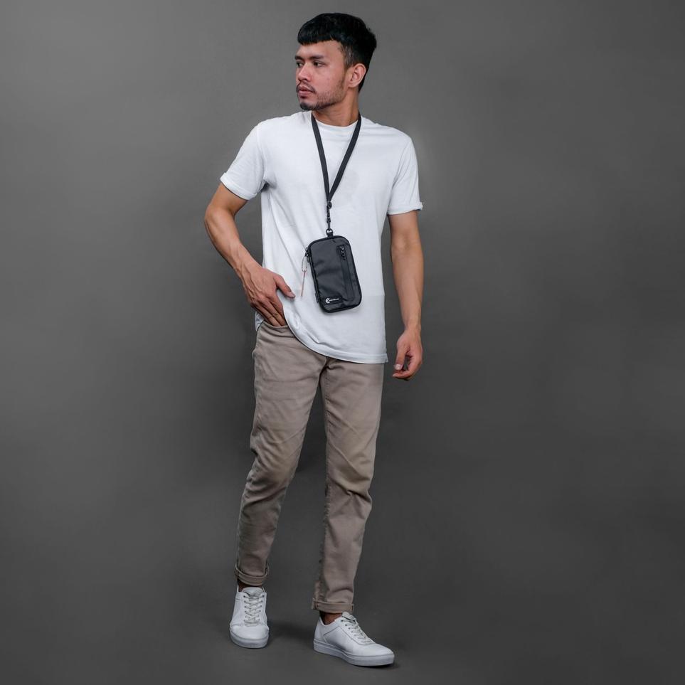 ⚡️Import Terbaik⚡️ Expedite.co// Tas Hp Gantungan Leher Original, Tas Hp Mini Selempang Gantung Pria