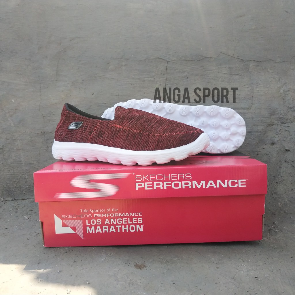 SEPATU SLIP ON PRIA SKECHERS GO WALK MAROON SEPATU SLOP WANITA CASUAL MADE IN VIETNAM PREMIUM