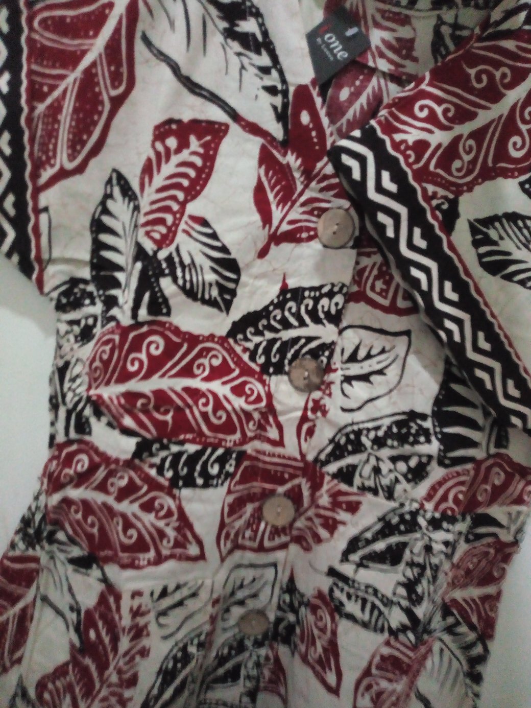 Kemeja 113 Vd# Kemeja Batik Pria Warna Merah Motif Daun Bahan Katun Stretchy