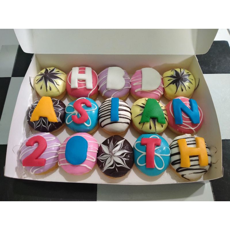 Donat ultah 15 pcs CHIBIE DONUTS