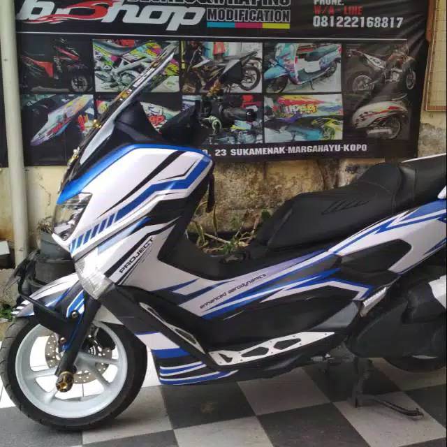Decal Yamaha NMAX Variasi Putih Lis biru