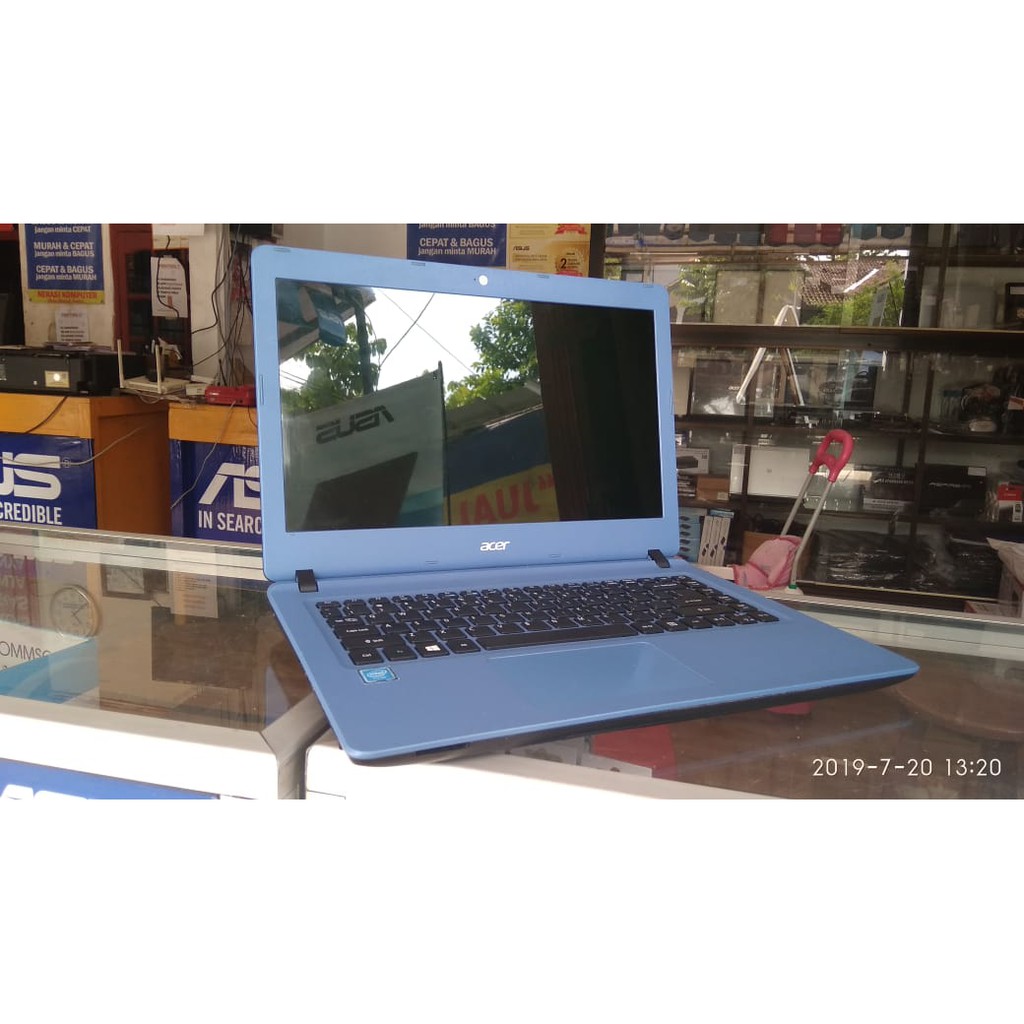 Laptop Acer Aspire Es1 432 second LIKE NEW
